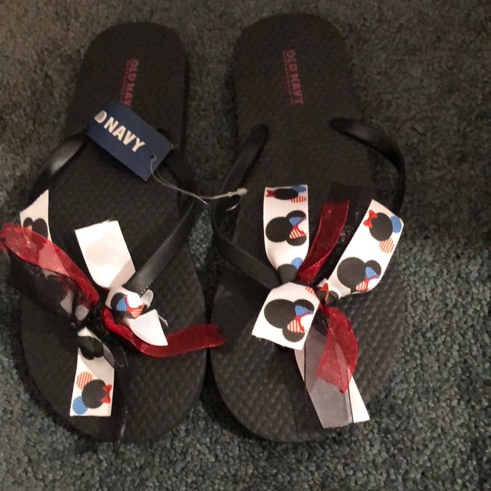 Disney flip flops size 3/4 teens